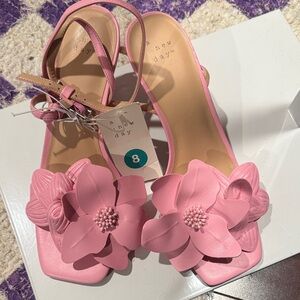 A new Day Antoinette Hells Pink blush floral heel Sz.8 bnwt